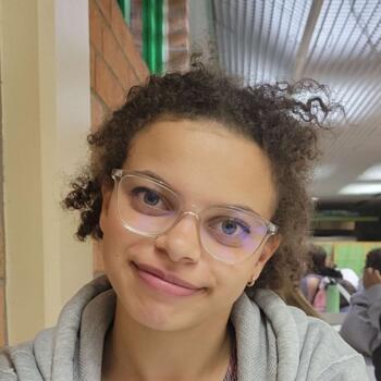 Babysitter in Montreuil-sur-Mer: Marie