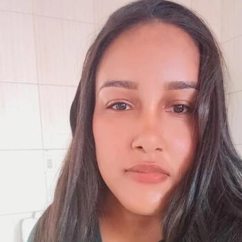 Babá em Itapissuma: Dinaiana