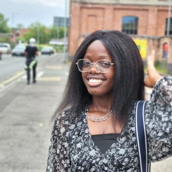 Babysitter Vilnius: Peculiar