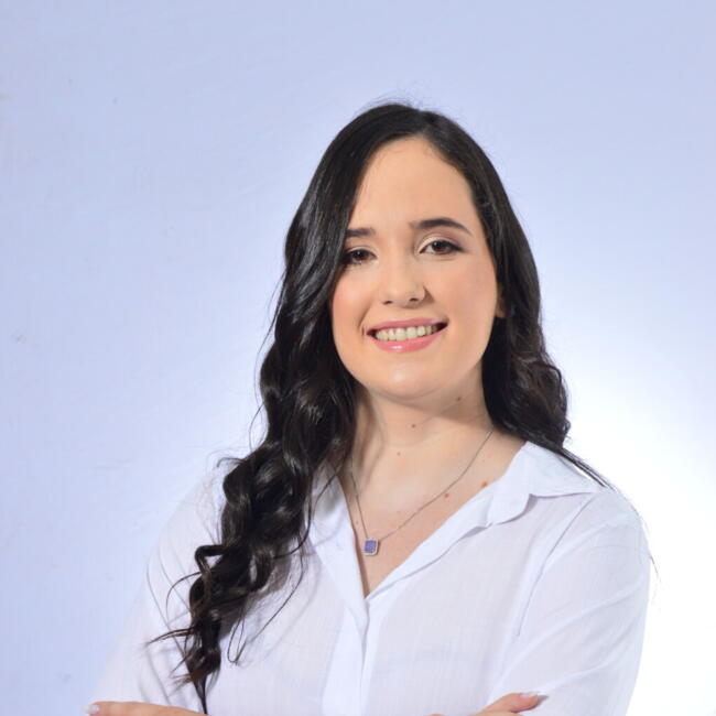 Babysitter in Uberlândia: Giovana