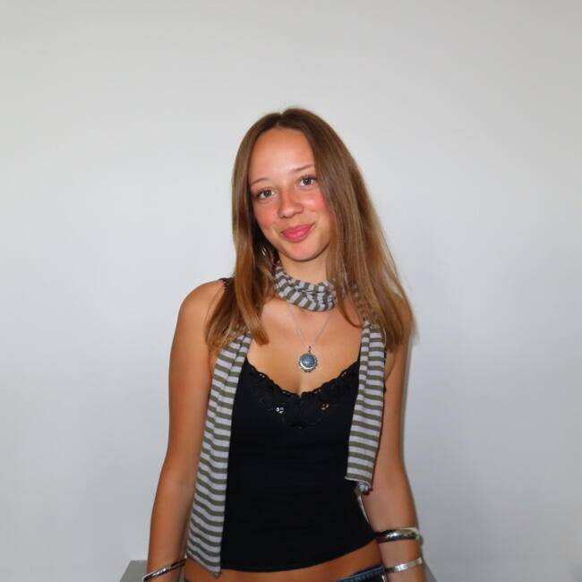 Babysitter in Basel: Anna