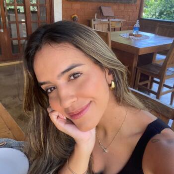 Família Goiânia: Júlia