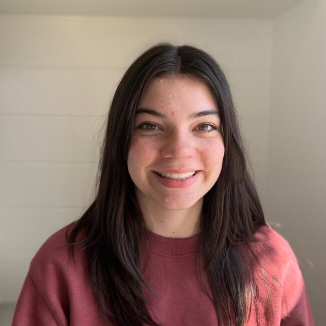 Babysitter in Calgary: Melissa