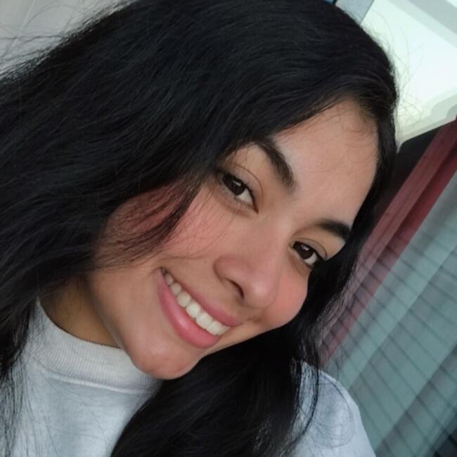 Canguro en Cistérniga: Edianneth