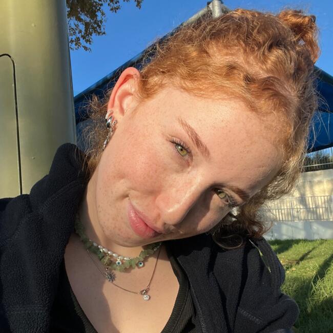 בייביסיטר ב- חיפה: אגם