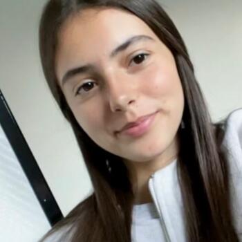 Babysitter in Limoges: Carla