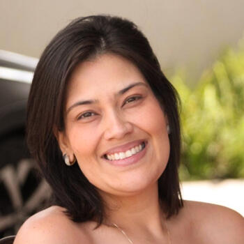 Babysitter Brasília: Pamella