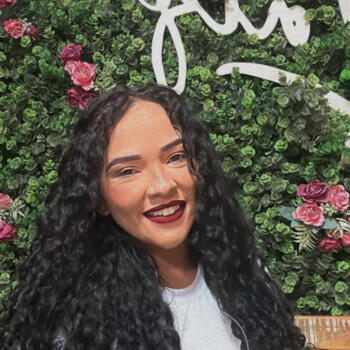 Babá em Goiânia: Barbara