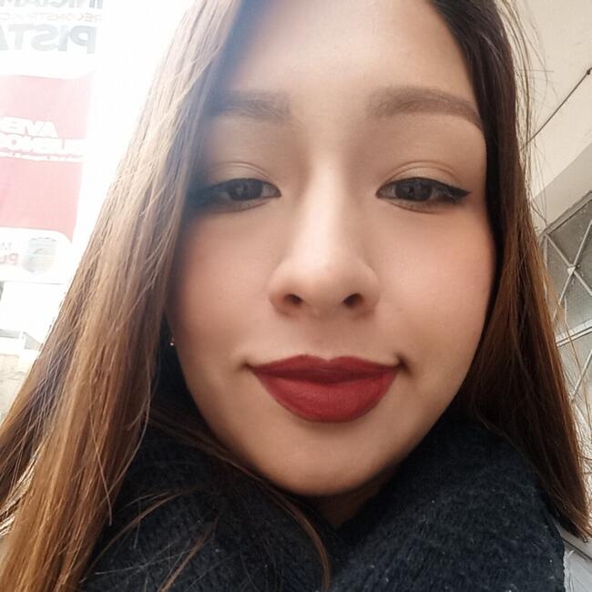 Canguro en Ripollet: Gianella Caro