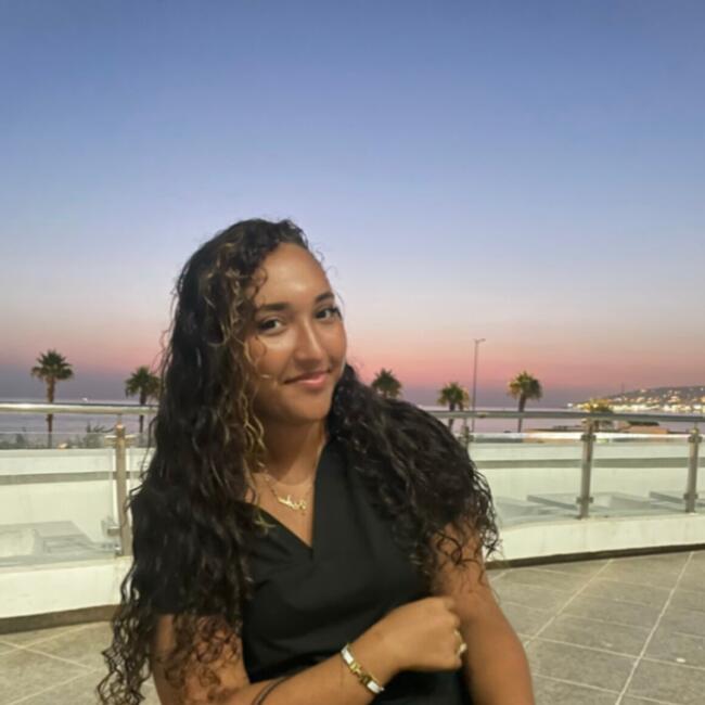 Babysitter in Asnières-sur-Seine: Samia