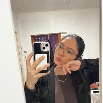 Babysitter in Béchy: Samantha