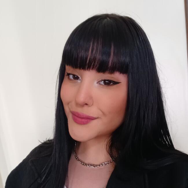 Babá em Porto Alegre: Larissa