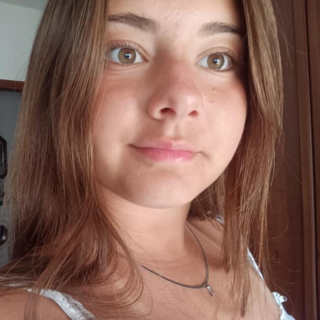 Babysitter a Aosta: Elisa