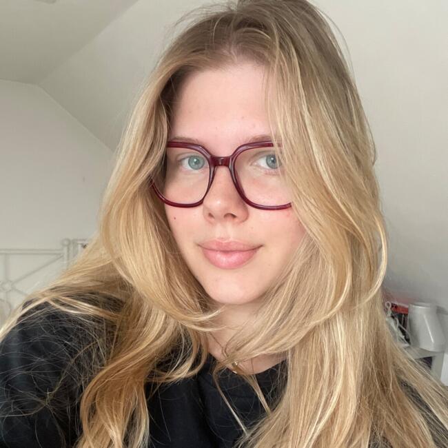 Babysitter in Prague: Sara