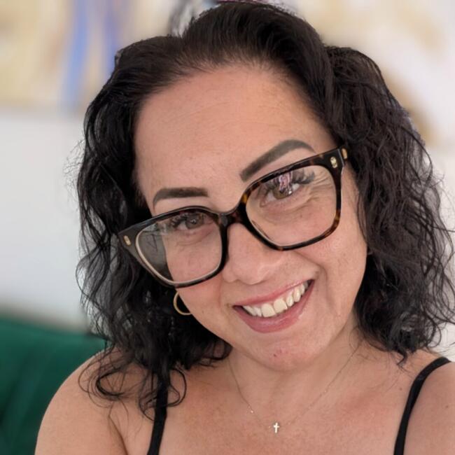 Babysitter in Vancouver: Debbie