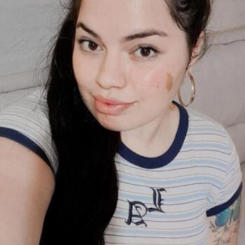 Babysitter in Atlántida: Viky Chavez