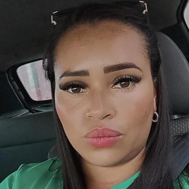 Babá em Balneário Camboriú: Letícia