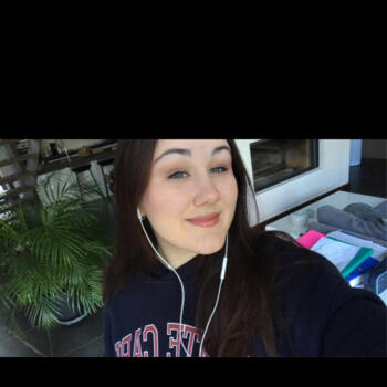 Babysitter Rouvreux: Joanne