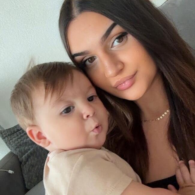 Tata a Losanna: Mina