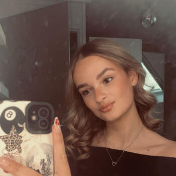 Babysitter in Menaam: Klasina