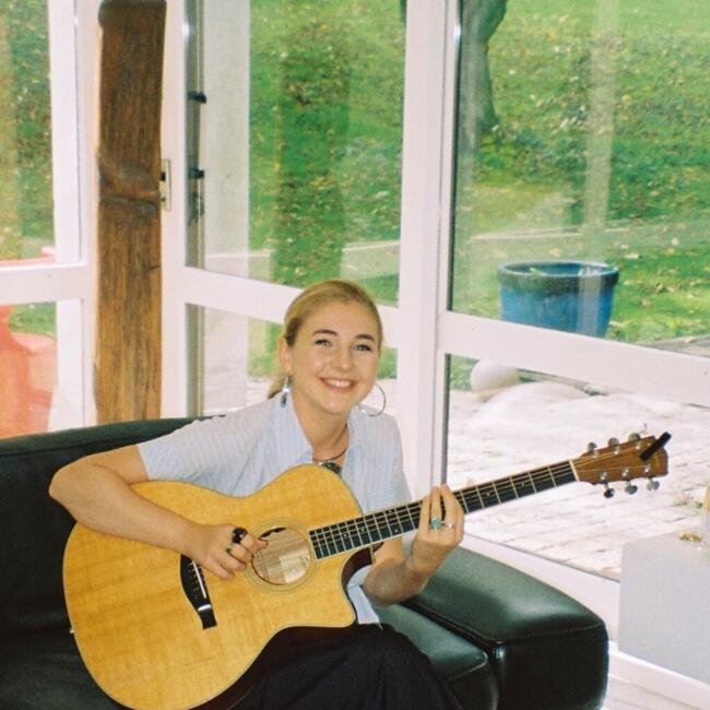 Babysitter in Saint-Denis: Lucile