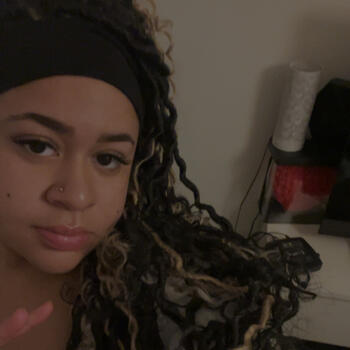 Babysitter in Savigny-sur-Orge: Shaïnez