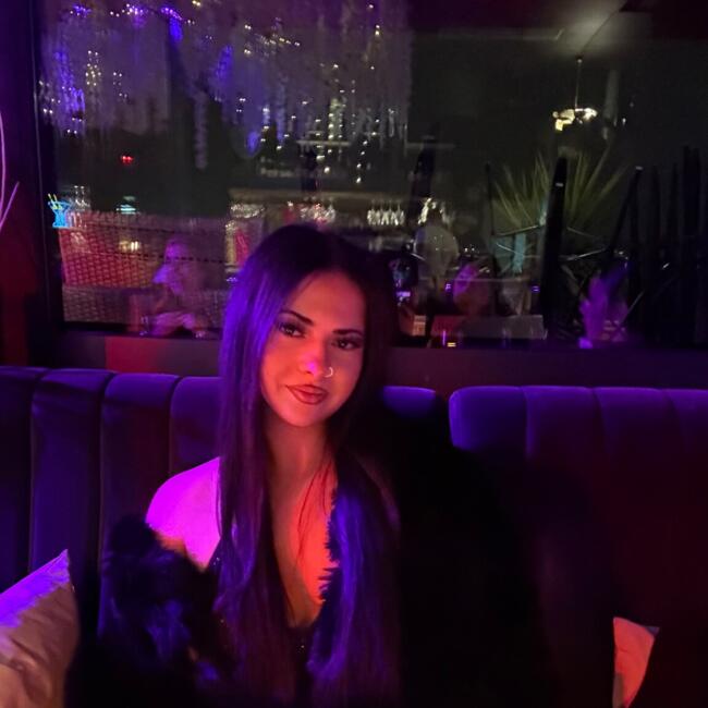 Baby-sitter in Grand-Lancy: Aya