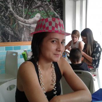 Babysitter in Kingston Beach: Diana