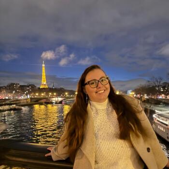 Babysitter in Cavalaire-sur-Mer: Lisa