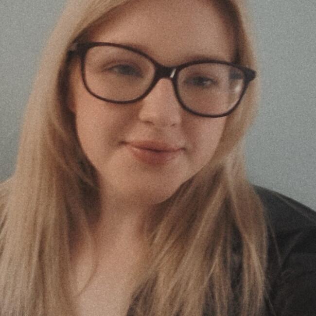 Babysitter in St Helens: Katelin