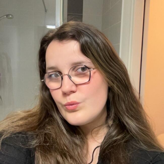 Babysitter in Plouay: Pauline