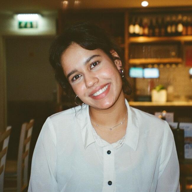 Babysitter in London: Jahanvi