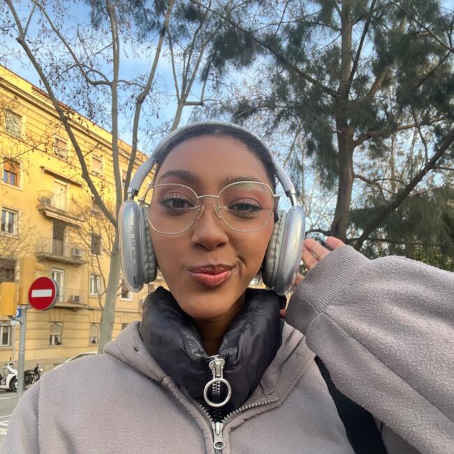 Canguro en Sant Just Desvern: Melanie