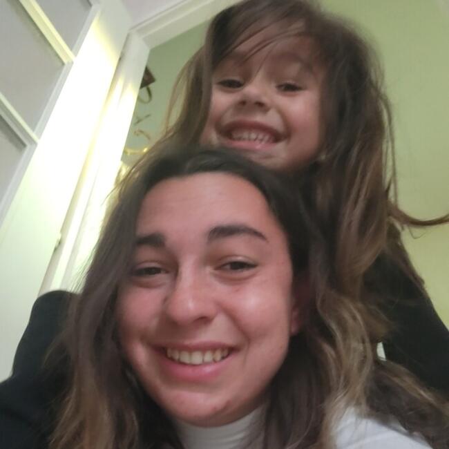 Babysitter in Saint-Benoît: Constance