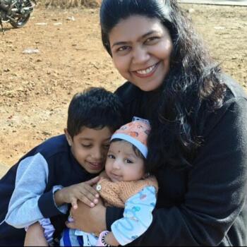 माता-पिता पुणे: Parinita