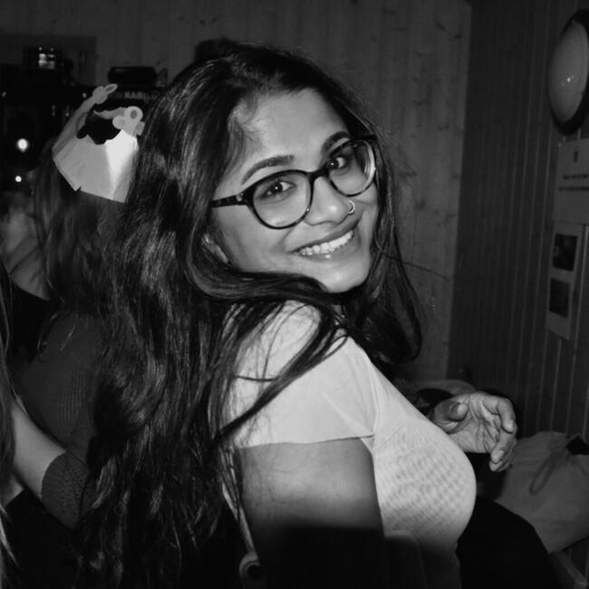 Babysitter in Annecy: Tuhina