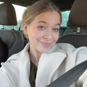 Babysitter in Amiens: Celia