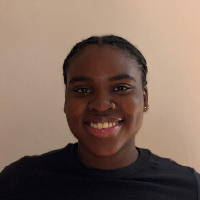 Babysitter em Aveiro: Rebecca