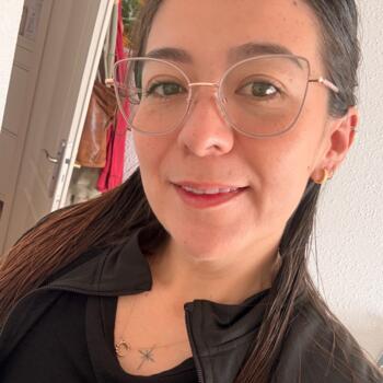 Baby-sitter Launaguet: IVONNE MARIED