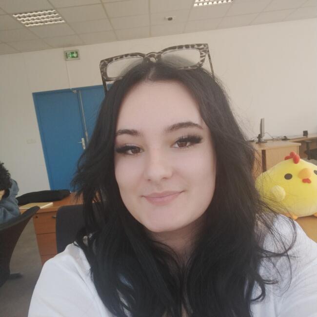 Babysitter in Aix-en-Provence: Alexandra