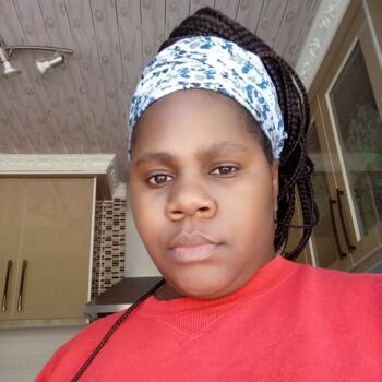 Babysitter in Constantia Kloof: Jordina Paulina matusse