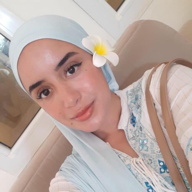 Babysitter a Brescia: Kaouther