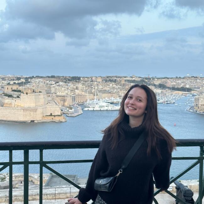 Babysitter in London: Anna Sabrina