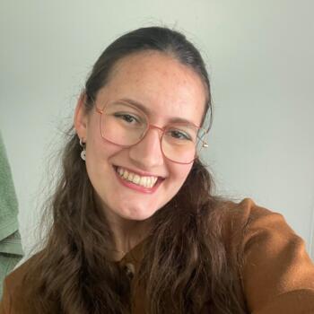 Babysitter Saint-Ghislain: Héloïse