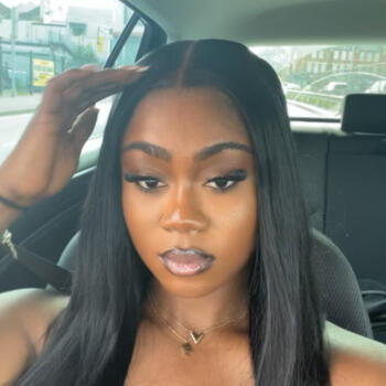 Babysitter in Bedford: Vanity