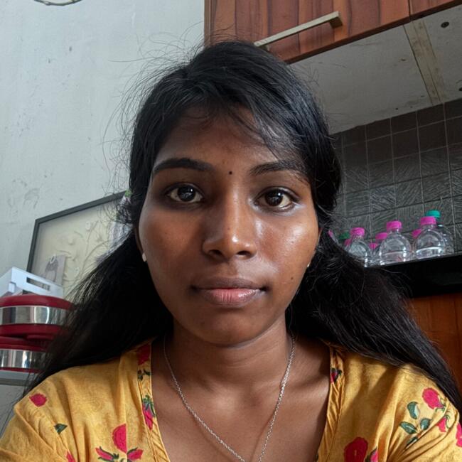 Babysitter in Hyderabad: Priya