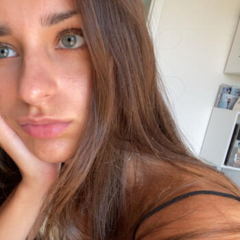 Babysitter in Nice: Laura