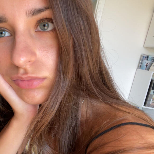 Babysitter in Nice: Laura