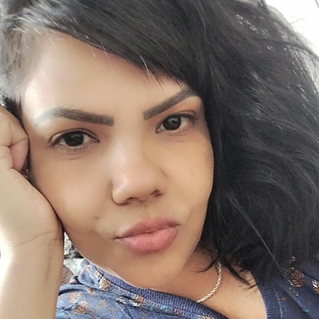 Babysitter in Riacho Fundo I: Bruna