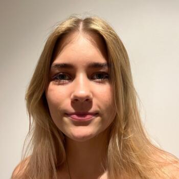 Babysitter in London: Irena